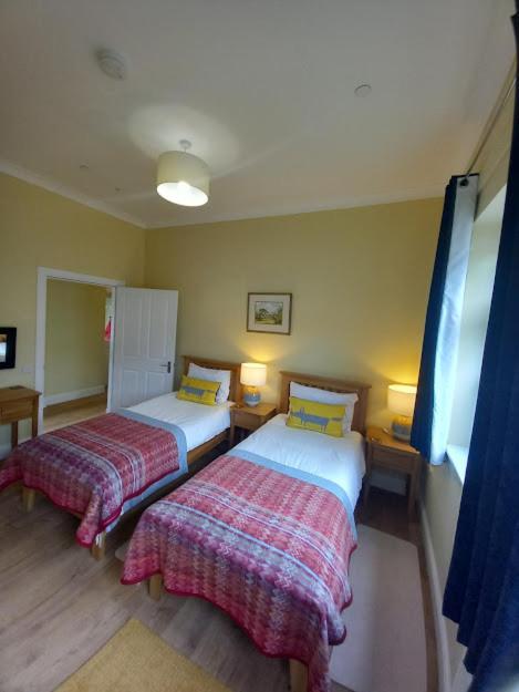 Stunning Village Centre Holiday Home カランダー エクステリア 写真